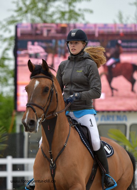 Theresa Ripke (GER) und Calmado belegten in der R34 Young Rider Tour Rang zwei. © Fotoagentur Dill