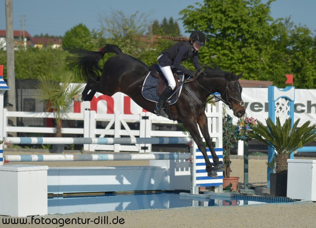 Gemeinsam holten Noelle Ruth (NÖ) und Atlantis 11 Rang zwei in der EQWO.net Pony Grand Prix Qualifikation. © Fotoagentur Dill