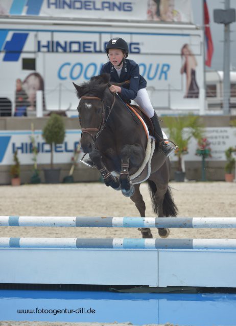 Super unterwegs waren Madée Schuttenbeld (NED) und Giorgio in der Pony Tour und holten verdient den Sieg. © Fotoagentur Dill