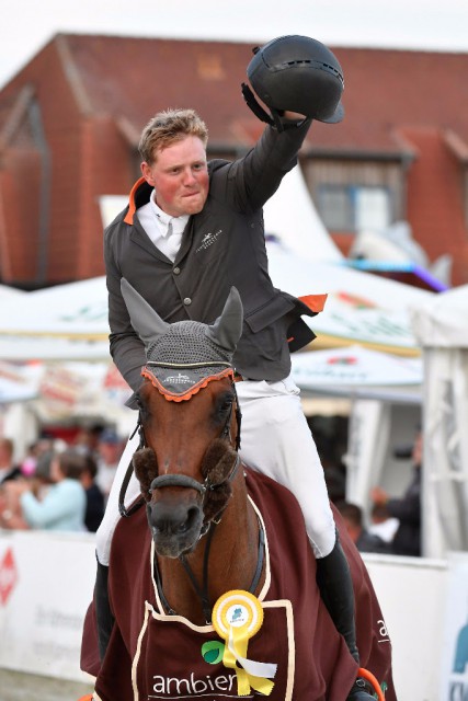 Jan Wernke und Queen Mary gewinnen das Championat von Lübzer und VITALHOTELs ambiente Bad Wilsnack. © Frieler