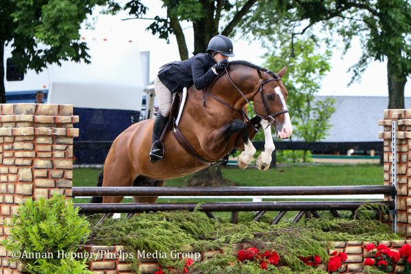 Sydney Shulman and Cosmeo © www.kentuckyhorseshow.com