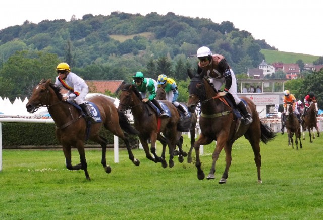 Heraclius und Eva Maria Herrensthal (Nr. 5) gewinnen den Longines World Fegentri Championship for Lady Riders in Bad Harzburg. © NNN