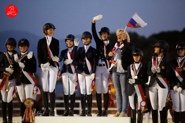 Team Gold für Russland bei der Nachwuchs EM in Oliva Nova (ESP). © Alberto Martinez Bracero