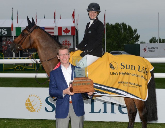 Tiffany Foster and Brighton in their winning presentation with Dave Jones, VP, Business Development, Sun Life Financial. © Spruce Meadows Media Services