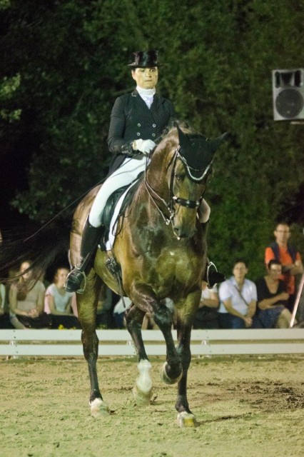 Ulrike Kick und ihr Rubin-Royal-Sohn Ruling Pedro triumphierten in der Flutlicht-Kür. © Christina Schweiger