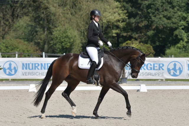 HuberSonja_Fallarouge_24_KlasseA4bis5_sa_national_DressageWeekendLHausen_cDill