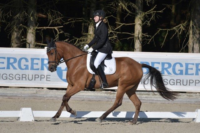 Lisa Schrenk und Sakolei Flipper bestachen mit Topleistungen im Viereck. © Fotoagentur Dill