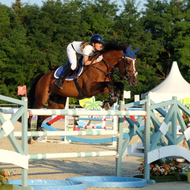 Ein Sieg in der Lake Arena zum 21. Geburtstag von EQWO Reiterin Natalia Belova. © Ralf Wolf Gatternig Photos