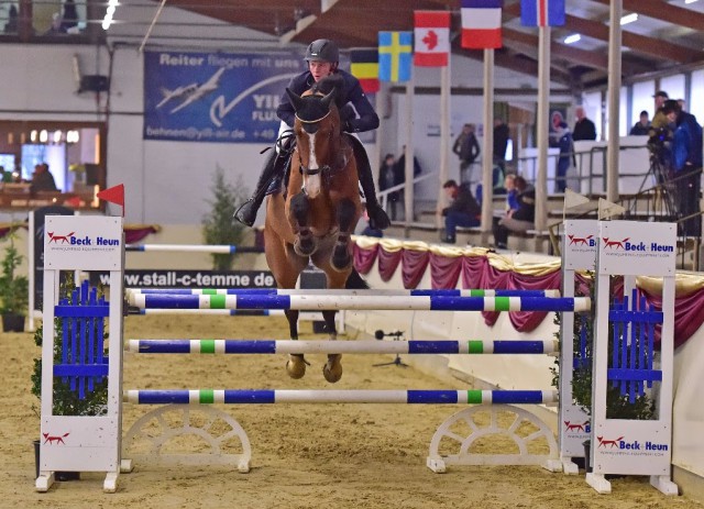 Dammes Reitsportzentrum eröffnet die Hallensaison - hier Bastian Freese mit Balou de Nous. © Fotodesign Feldhaus