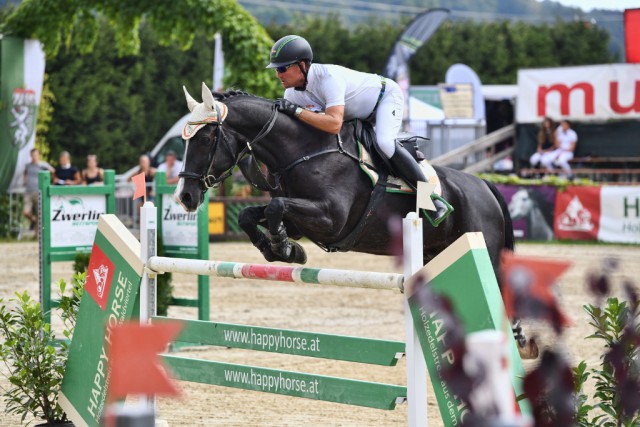 Unschlagbar! Dieter Köfler (K) holte in der Qualifikation zum Casino Grand Prix powered by MUKI einen Dreifachsieg. © horsesportsphoto.eu