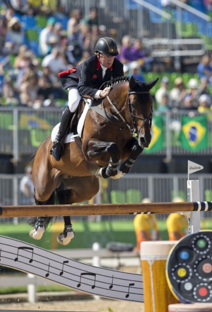 Nick Skelton and Big Star, individual gold medalists at the 2016 Rio Olympic Games, will headline international show jumping competition at the Royal Horse Show, held as part of The Royal Agricultural Winter Fair, from November 4 to 13, 2016. © Cealy Tetley