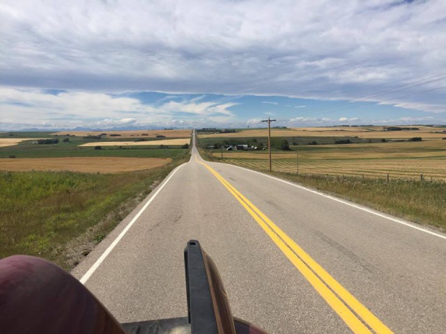 500 km auf ewig langen, einsamen Strassen. Und wir hatten so viel Spaß! © Julia Konstanzer