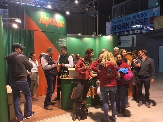 The run on the Alpenspan booth at the Apropos Pferd. © Alpenspan