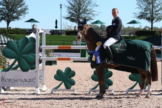 David Will and Cento Du Rouet in their presentation ceremony. © Sportfot