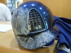 Natalias Helm sieht ganz schön mitgenommen aus! © Privat