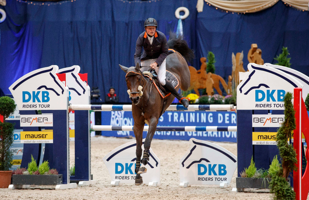 Der junge Deutsche Jan Wernke sicherte sich auf Queen Mary den zweiten Platz. © Sportfoto Lafrentz