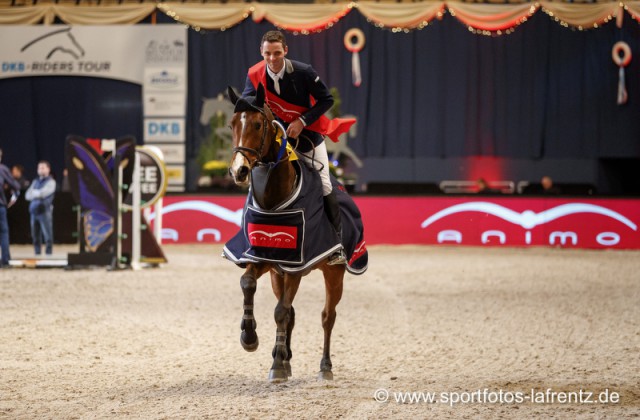 Werner Muff siegte bei den Munich Indoors 2016mit seinem Escoffier im Animo Youngster Cup 2016. © Sportfoto Lafrentz