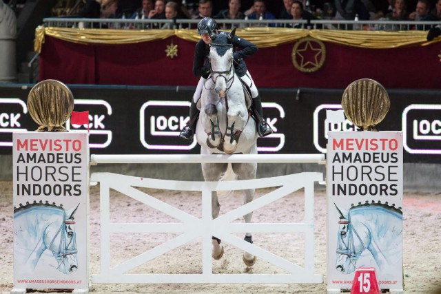 Roland Englbrecht und sein "Flugzeug" Chambery waren hoch erfolgreich bei den Mevist Amadeus Horse Indoors 2016. © Michael Graf