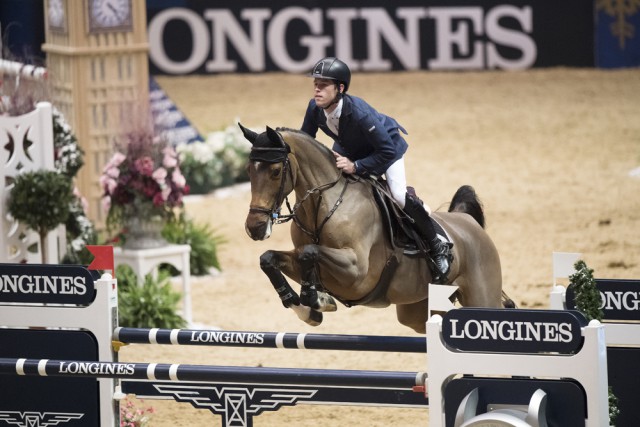  Scott Brash and Hello M’Lady topped the eighth leg of the Longines FEI World Cup™ Jumping 2016/2017 Western European League at Olympia, London (GBR) this evening. © FEI/Richard Juilliart