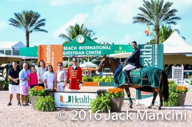 Emanuel Andrade and Nokia De Brekka in their presentation ceremony with Sean Knowles, Dr. Sergio Guerreiro, Eliza Guerreiro, Billie Price, Thao Tran, and Dr. Tinh Tran with ring master Steve Rector (L-R). © ManciniPhotos