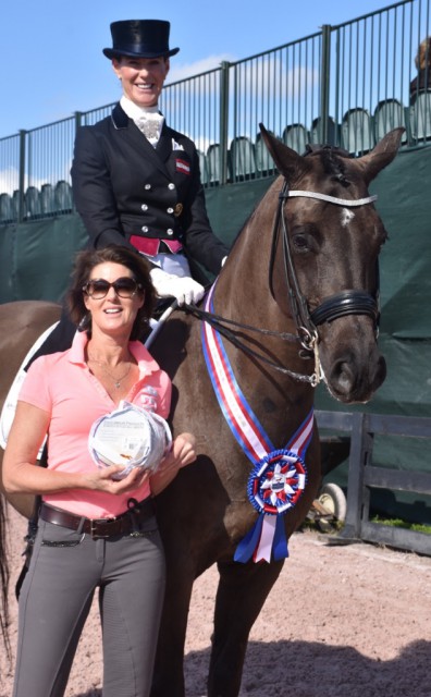 Katherina Stumpf on For My Love wins World Equestrian Brands Tack Matters Award, pictured with Gabriela Stumpf. © JRPR