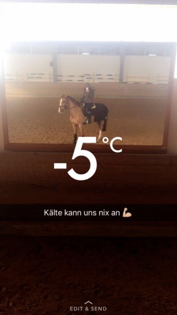 Kälte kann Katha Werndl und ihrem "Fattie" nichts anhaben! © Fixkraft