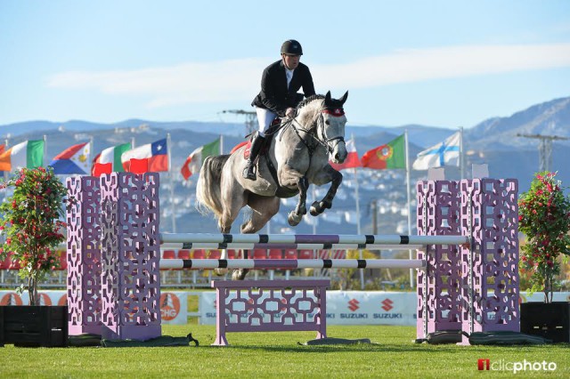 Der Oberösterreicher Matthias Atzmüller platzierte sich in der Jungpferdespringprüfung über 1,30 m auf Rang sieben. © 1clicphoto.com I Herve Bonnaud