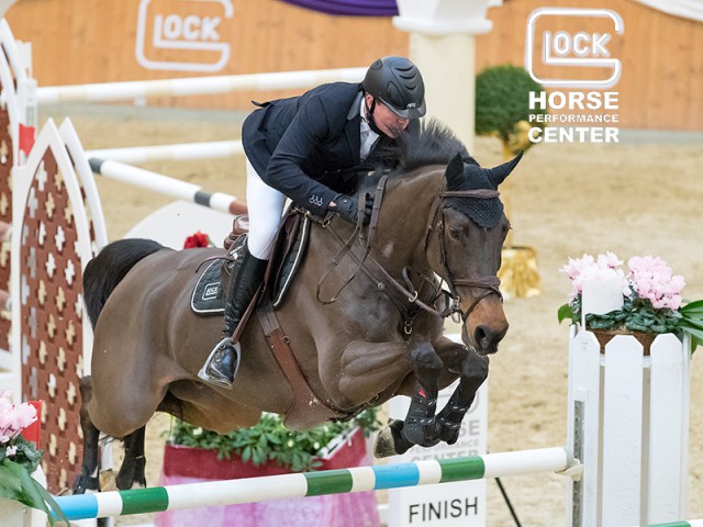 GLOCK’s Champions Ludwig, with Ben Schröder in the saddle, jumped to fourth place in the CSI3* GLOCK’s Perfection Tour (1.45 m). © Michael Rzepa