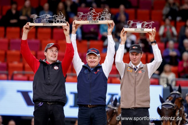 Da grinsen sie um die Wette: Sieger Boyd Exell und die Platzierten Jérôme Voutaz und Koos de Ronde beim FEI WORLD CUP™ Finale Fahren 2016/2017 in Göteborg. © Stefan Lafrentz 