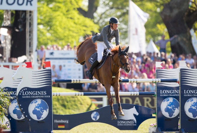 Ludger Beerbaum und Casello beim Sieg im Longines Global Champions Tour Grand Prix von Hamburg 2016. © Sportfotos-Lafrentz.de 