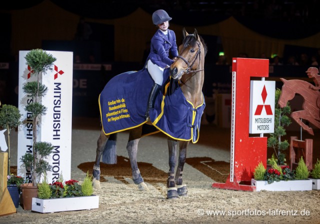 Sanne Thijsen auf Con Quidam RB gewinnt in Dortmund den Großen Preis. © Stefan Lafrentz