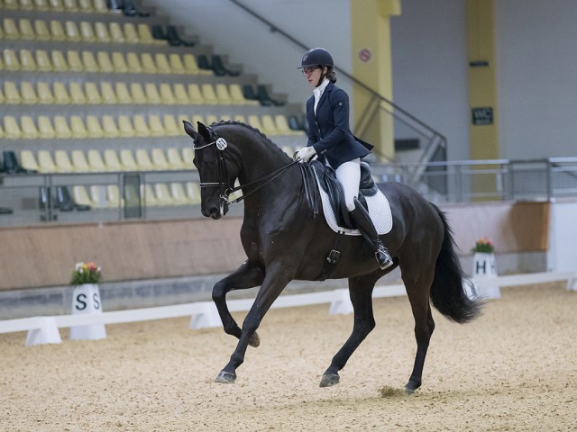 Für F.B.I. und Rasa Kavaliauskaite (LTU) gab es heute bei den Stadl Dressage Classics im Finale der siebenjährigen Pferde mit 63,24 % Platz fünf. © Michael Rzepa