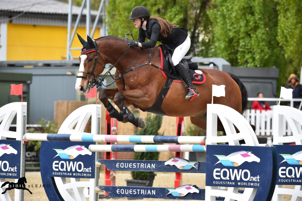 Die erst 22-jährige Lea-Florentina Kohl wurde im Grand Prix von Linz auf Commander 5 Fünfte. © Sibil Slejko