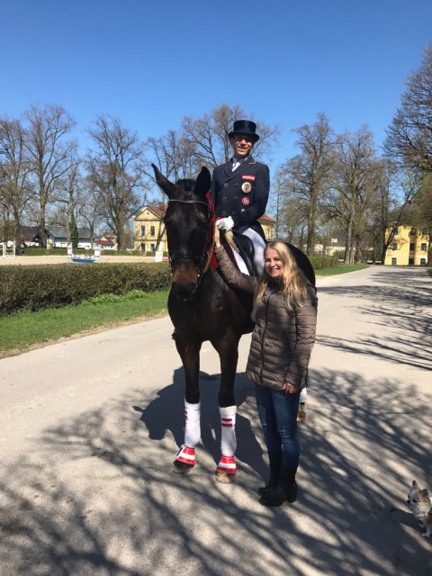 Fixkraft Dressurreiter Christian Schumach und Pferdebesitzerin Petra Lisec waren sehr zufrieden mit der Performance von Jason Sinclair bei den Stadl Dressage Classics. © privat