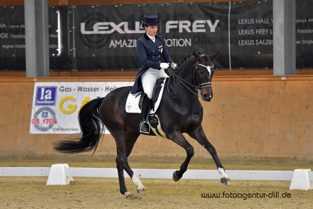 Jacqueline Toniutti (AUT) belegte mit Sandrose im Grand Prix Platz fünf. © Fotoagentur Dill