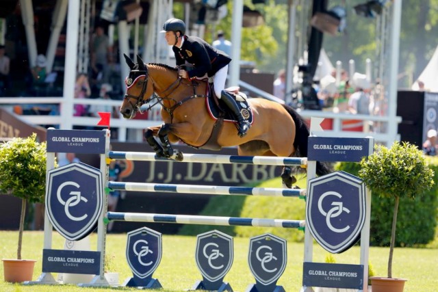 Scott Brash und Denis Lynch holen für ihr Team, Miami Gloriy, den Etappensieg in Hamburg. © GCL/Stefano Grasso 