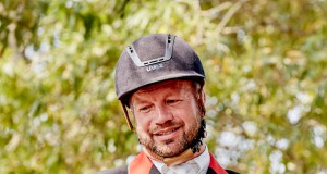 Sir Lee Pearson will sich für die Para Reining World Championships in Ermelo qualifzieren und steigt vom Dressur- aufs Westernpferd. © FEI / Liz Gregg