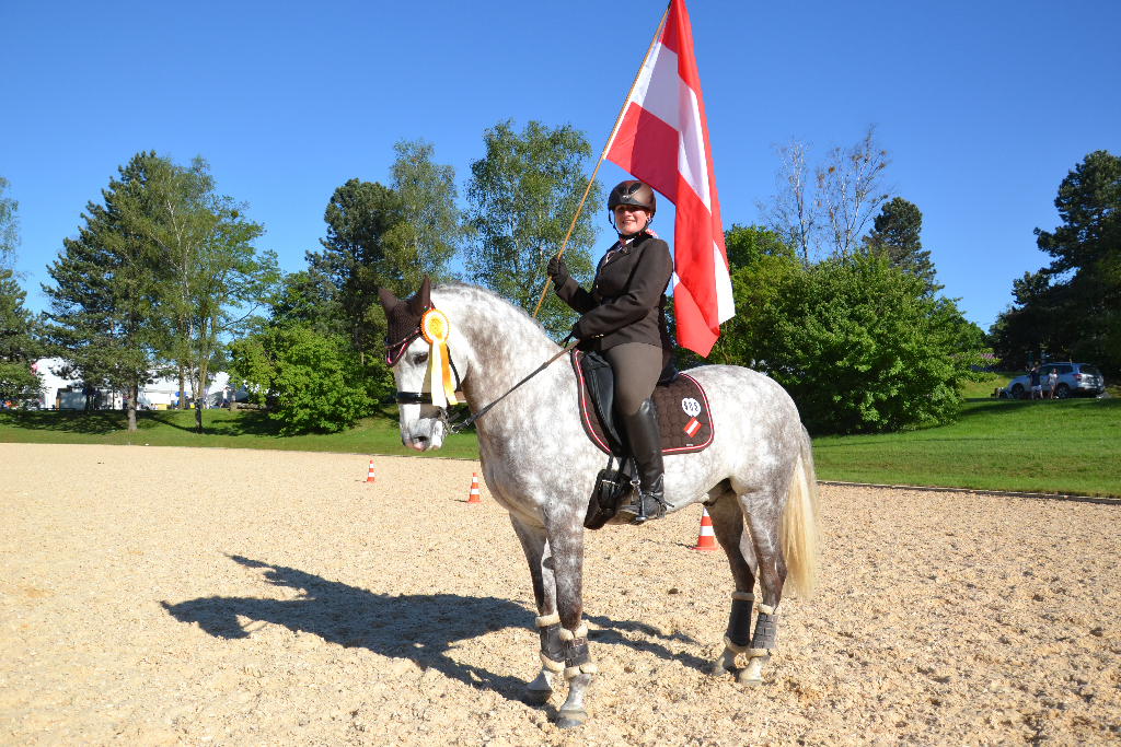 Martina Weteschnik und Bogalho holten in München Platz zwei in der Master Klasse für Österreich. © privat