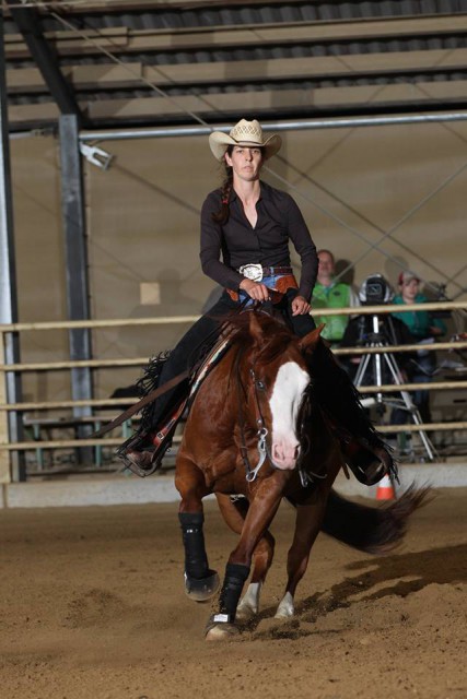 Barbara Bayer und CC Ima Cashgun siegten mit dem Score von 72,5 in der NRHA Limited Open Show 1. © Christian Kellner