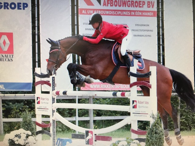 Top Leistung von Alpenspan Teamreiterin Lena Binder und Lanzelot im Children Grand Prix in Wierden. © Privat