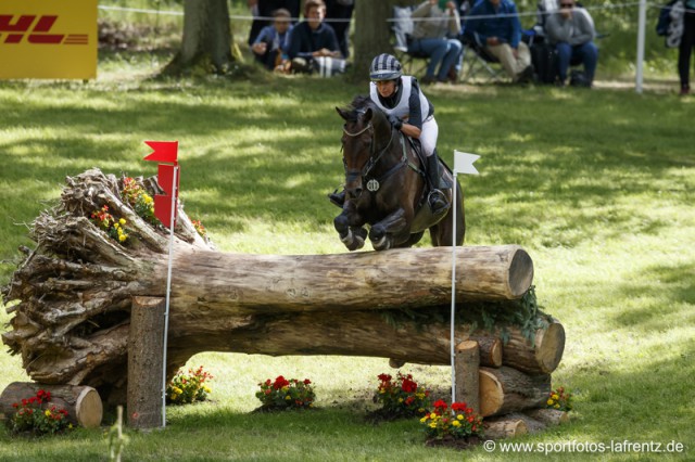 Auch in der CCI4* Prüfung von Luhmühlen steht bei Bettina Hoy alles auf Sieg. Sie führt mit Desginer nach Dressur und Gelände. © Stefan Lafrentz