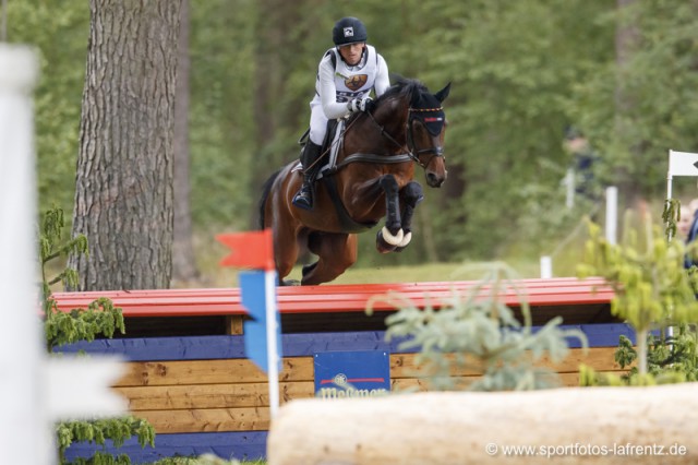 Gelungene Aufholjagd von Michael Jung: Nach Dressur und Gelände lag er mit Star Connection noch auf dem vierten Rang in der Deutschen Meisterschaft. Am Ende freute er sich über eine Silbermedaille. © Stefan Lafrentz