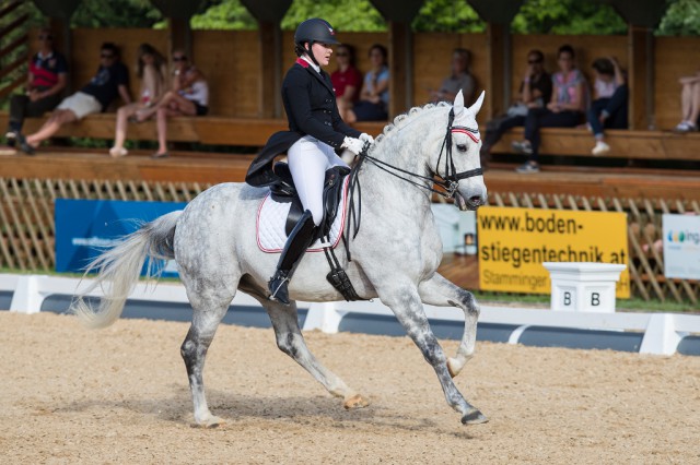 Victoria Wurzinger (NÖ) und Dorian hielten in der Young Rider Prüfung Österreichs Farben hoch und wurden mit 70.263 % Zweite. © Michael Rzepa 