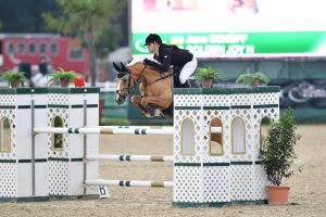 Österreichische Meisterin und mit dabei im Team NÖ: Jana Schöpf mit Golden Joy H! © Magna Racino