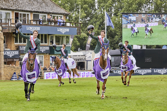 Brasiliens Marlon Zanotelli, Pedro Veniss, Yuri Mansur und Pedro Junqueira Muylaert feiern ihren Sieg im FEI Nations Cup™ Jumping 2017 Europe Division 1 leg in Hickstead (GBR). © FEI/Liz Gregg