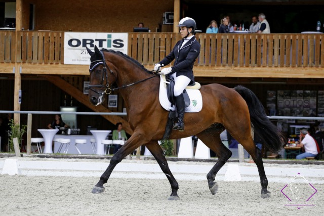 Alina Bauer (St) ritt mit Ballantines Finest zu Bronze in der Kategorie Junioren bei den Bundesmeisterschaften der Ländlichen Dressurreiter. © Myrtill