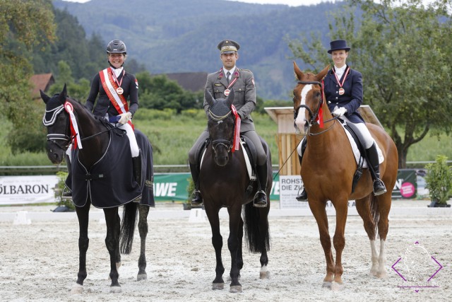 Julia Dunker siegte mit Lou Balou vor Daniel Stachl und Petra Sauseng. © Myrtill