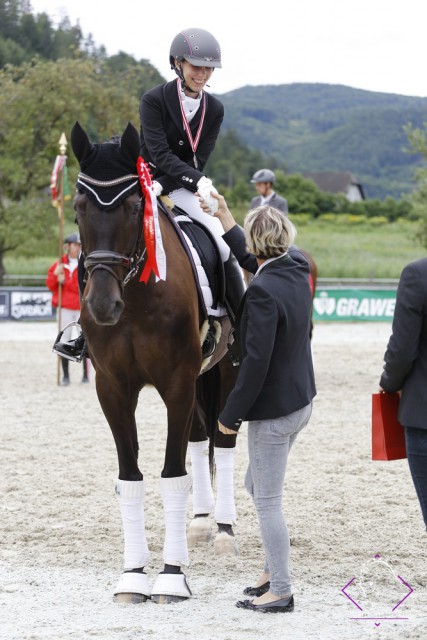 Platz drei bei den Jungen Reitern ging an die Steirerin Julia Winter und ihren Fido Amadeo. © Myrtill