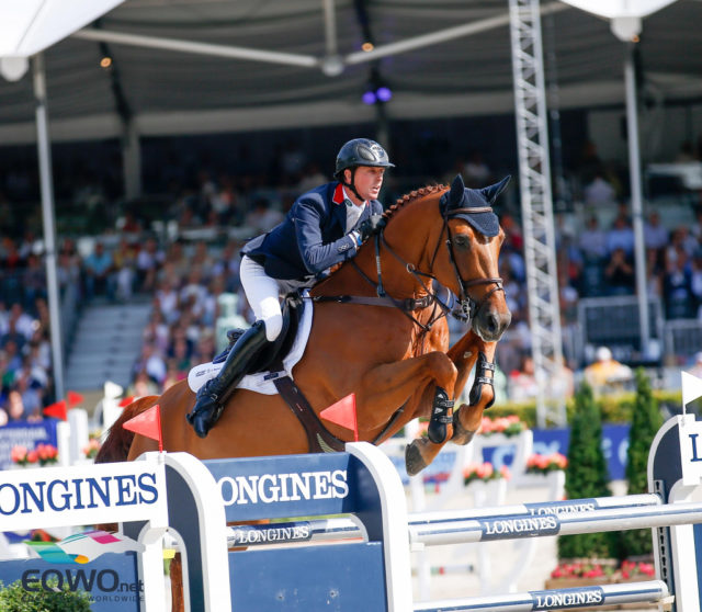 Ben Maher (Great Britain) is a 10-year-old KWPN explosion with the explosion of W (Chacco-Blue x Baloubet du Rouet) and another striking lead. © Petra Kershbaum