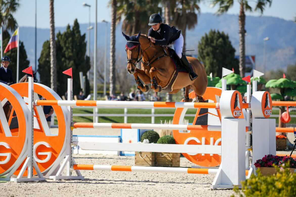 Josefina Goess-Saurau (AUT/B) hat sechs Pferde mit nach Spanien gebracht, und wird bei Jungpferdeprüfungen ebenso wie bei Weltranglisten-Springen mitreiten. © Josefina Goess-Saurau